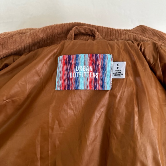 Urban Outfitters YinYang Puffer Coat - Picture 4 of 5